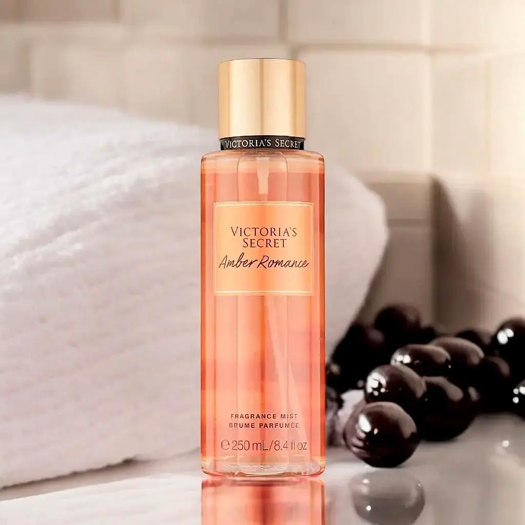 Perfume Importado Victoria´s Secret Amber Romance em Blumenau/SC - Presentes da Dani O Body Splash Victória´s Secret Amber Romance 250 ml - Perfume Feminino Marca Victoria´s Secret - Presentes da Dani, Perfumes em Blumenau, Vale do Itajaí/SC.