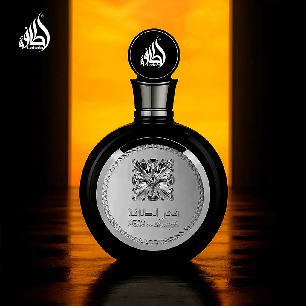 Perfume Importado Fakhar Black Eau de Parfum 100 ml em Blumenau/SC - Presentes da Dani O Perfume Fakhar Black Eau de Parfum 100 ml - Perfume Masculino Marca Lattafa - Presentes da Dani, Perfumes em Blumenau, Vale do Itajaí/SC.